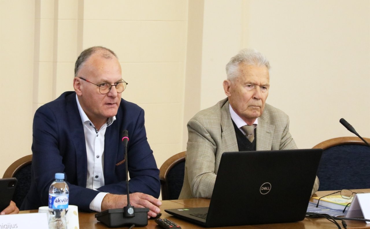 Seminaro-diskusijos pranešėjai Lietuvos mokslų akademijoje