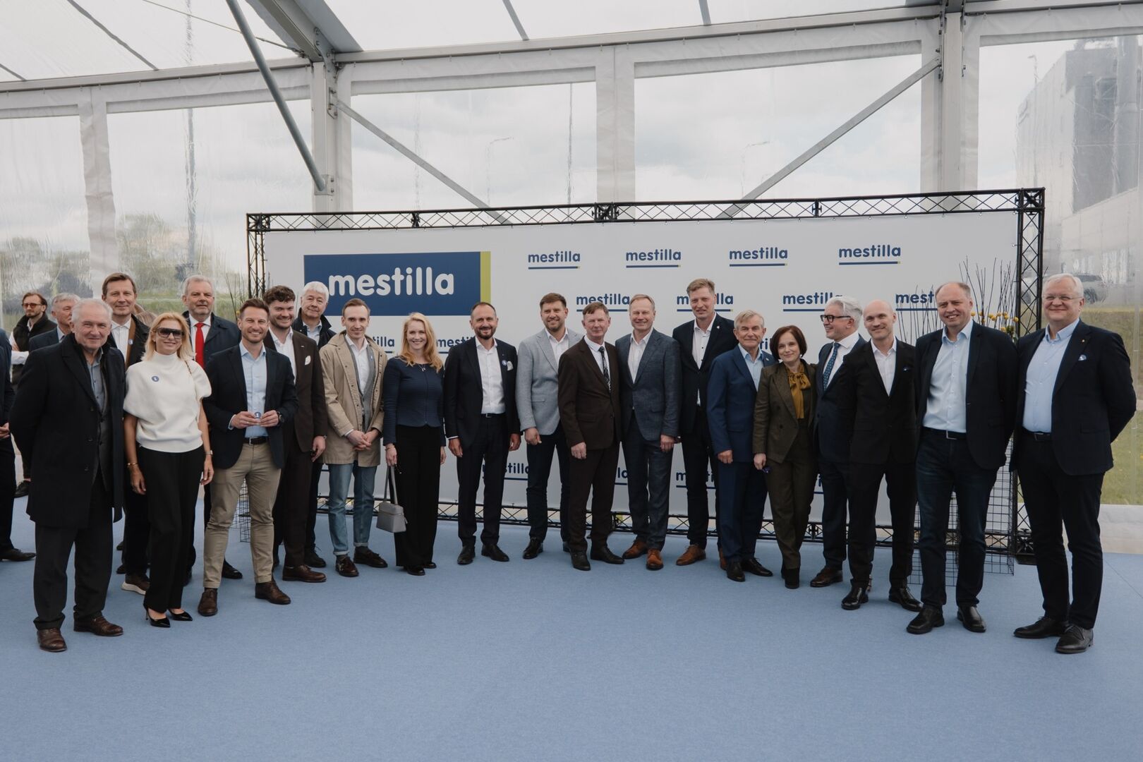 Naujosios „MESTILLA“ rapsų perdirbimo gamyklos atidarymo akimirka